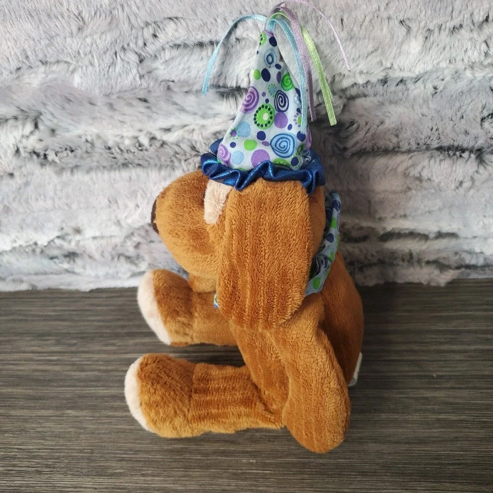 Toys R Us Animal Alley Happy Birthday Dog Gift MUSICAL Plush Stuffed Puppy w/Hat